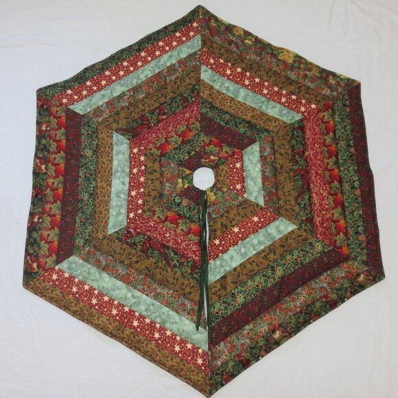 Handmade Quilted Patchwork Christmas Tree Skirt 47.5” Nostalgic Vintage Country - Picture 3 of 9